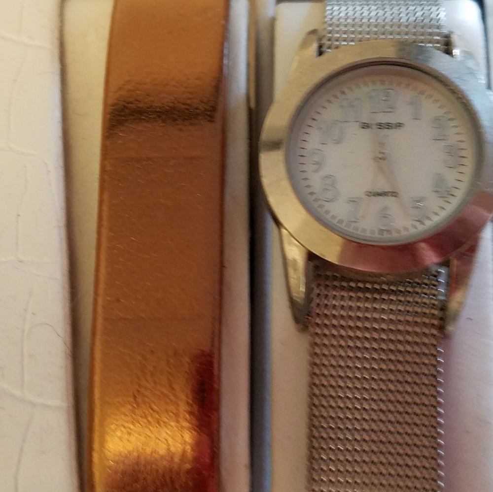 Gossip watch set - Picture 3 of 5
